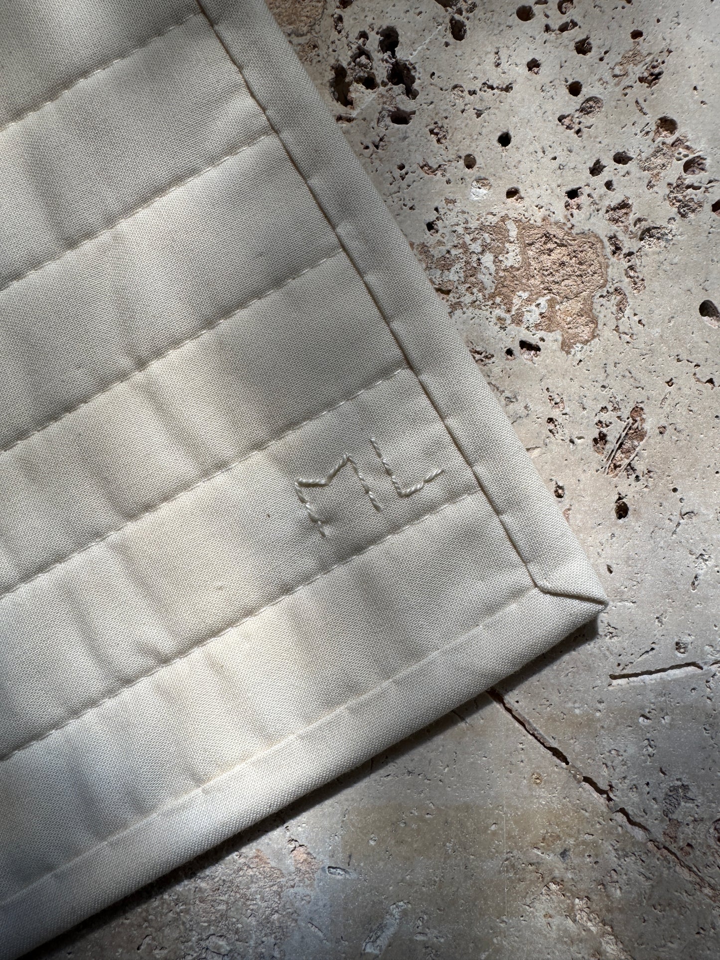 Tulip Medium Work | Pimento