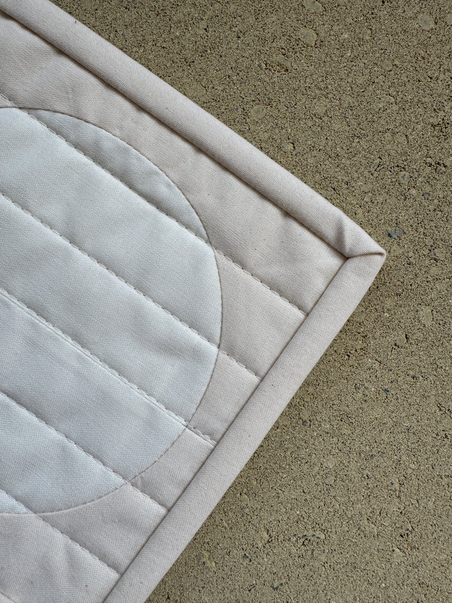 Around Mug Rug | Natural