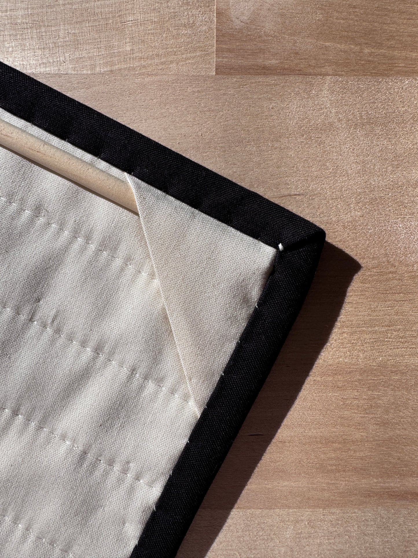 Nova Small Work | Black + Oyster